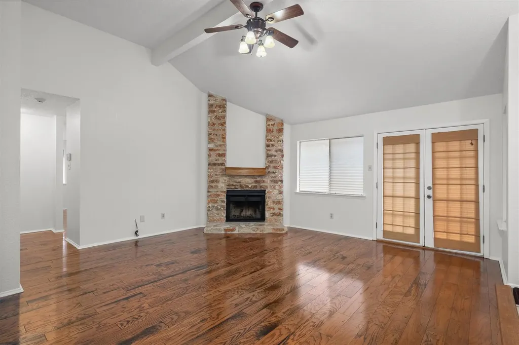 16811 Village Oak Loop Austin TX 78717