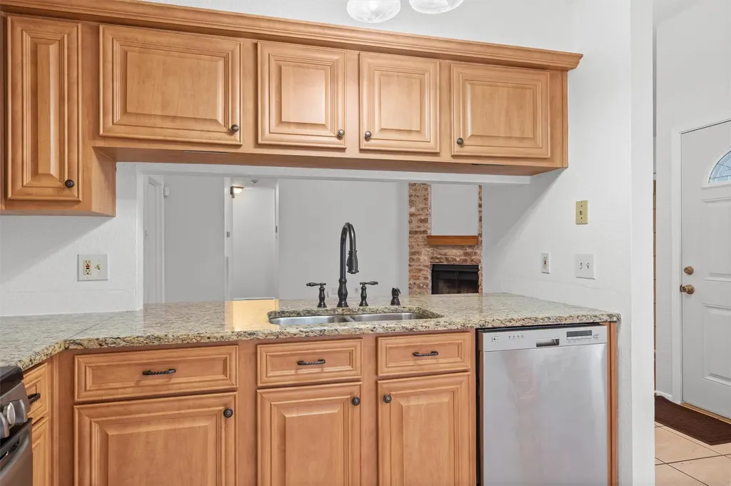 16811 Village Oak Loop Austin TX 78717
