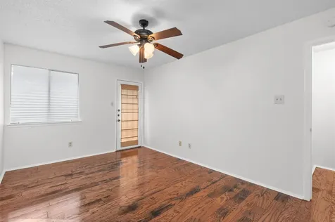 16811 Village Oak Loop Austin TX 78717