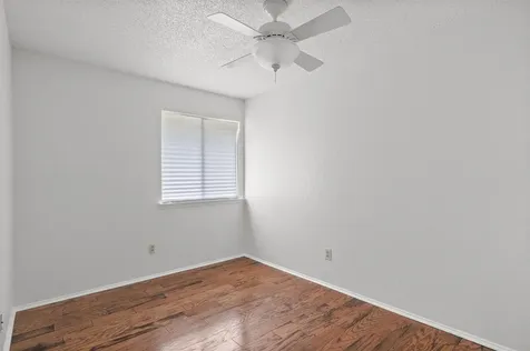 16811 Village Oak Loop Austin TX 78717