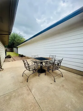 16811 Village Oak Loop Austin TX 78717