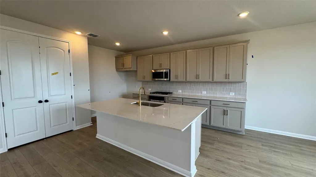 174 Ranier Way Dripping Springs TX 78620