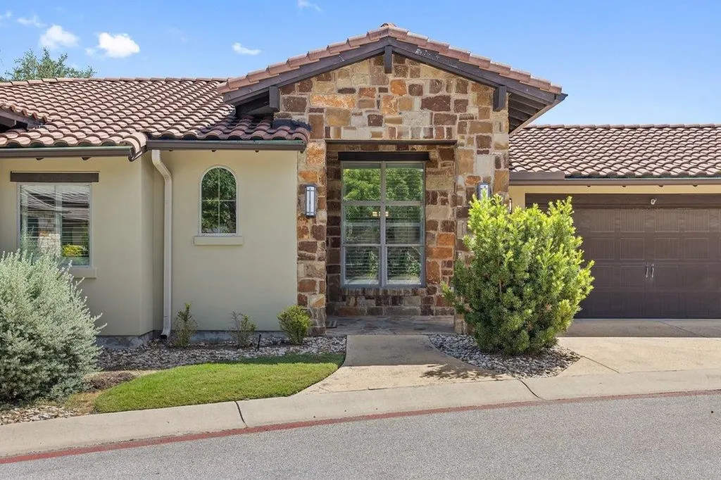 16104 Goldstrum Trail Austin TX 78738