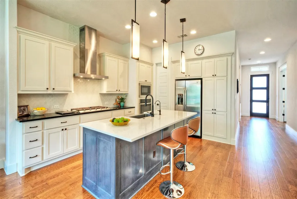 2413 Berkleys Brook Drive Austin TX 78738
