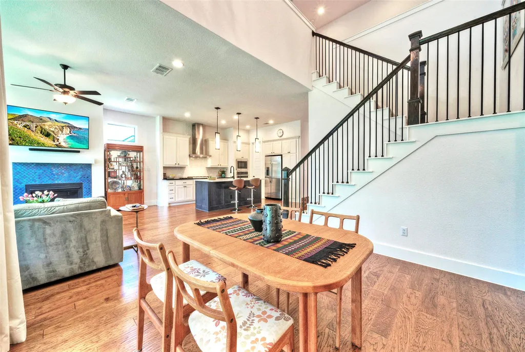 2413 Berkleys Brook Drive Austin TX 78738