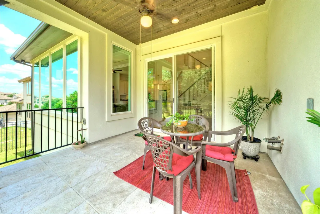 2413 Berkleys Brook Drive Austin TX 78738