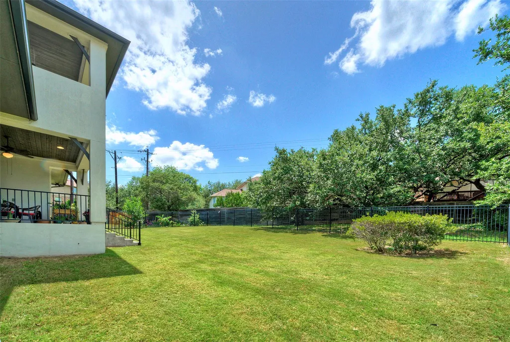2413 Berkleys Brook Drive Austin TX 78738
