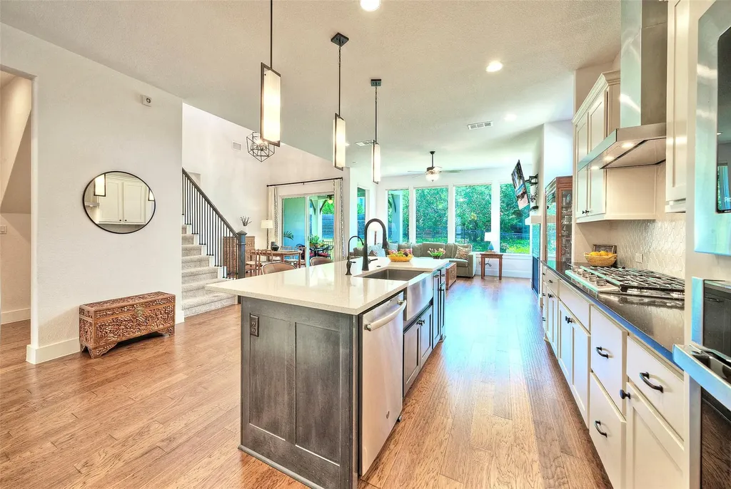 2413 Berkleys Brook Drive Austin TX 78738