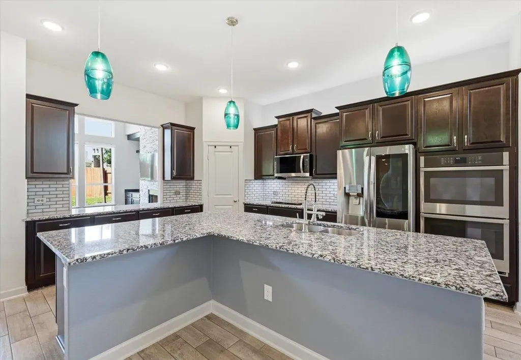 261 Ashleaf Drive Buda TX 78610
