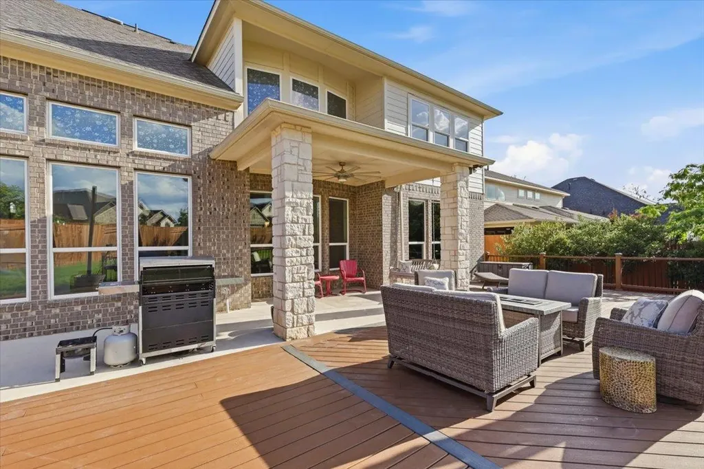 261 Ashleaf Drive Buda TX 78610