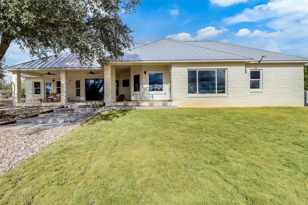 1100 Norwood Road Dripping Springs TX 78620