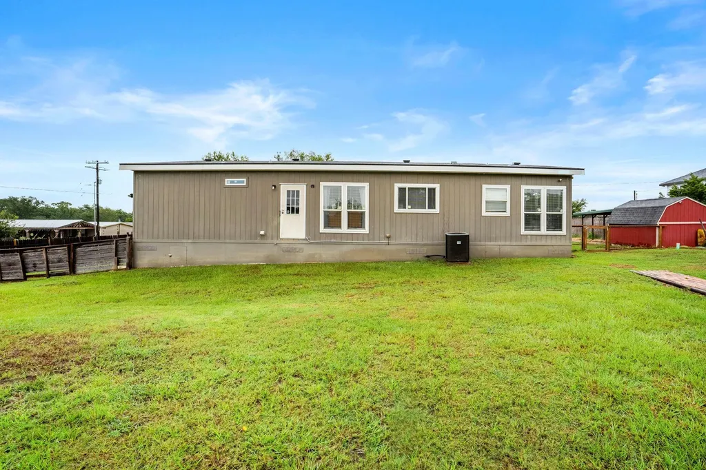 224 Las Estancias Drive Cedar Creek TX 78612
