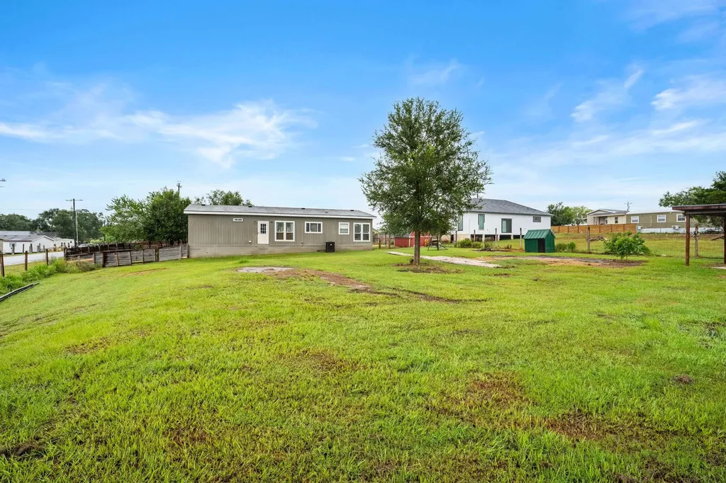 224 Las Estancias Drive Cedar Creek TX 78612
