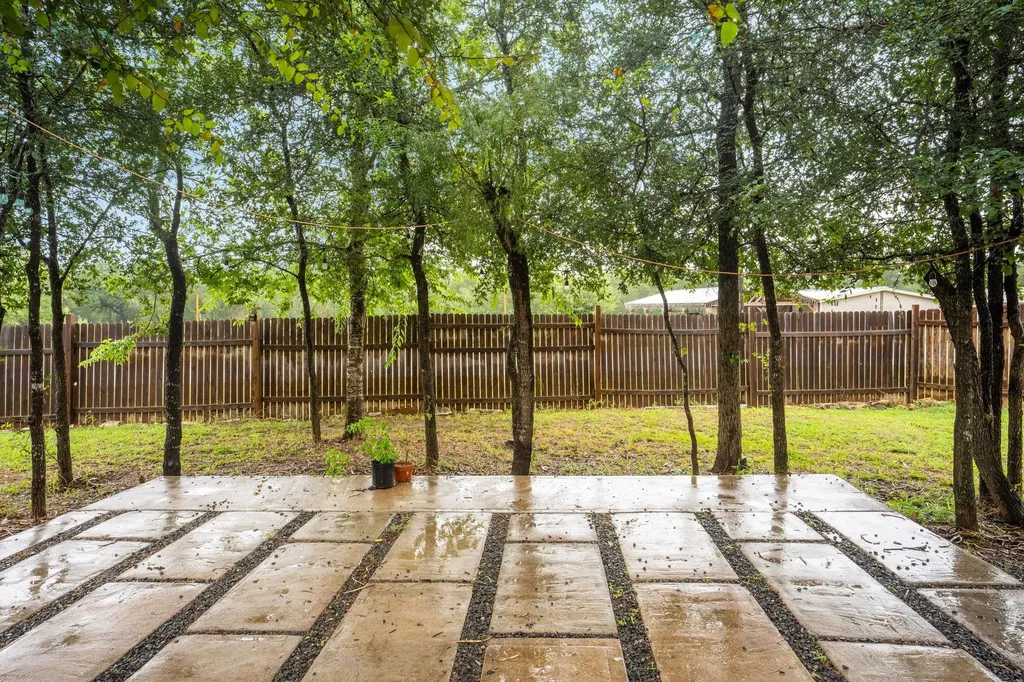 224 Las Estancias Drive Cedar Creek TX 78612