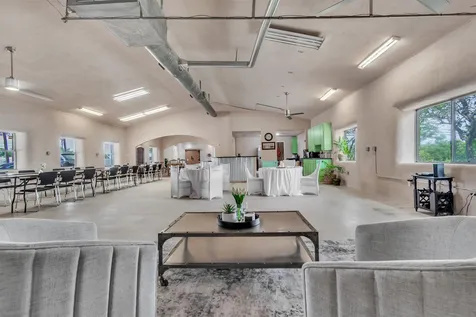 4002 E Highway 290 Highway Dripping Springs TX 78620