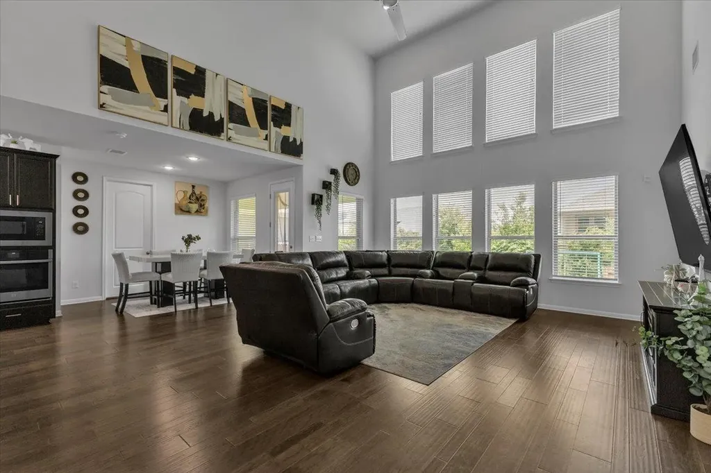 2517 Cappelle Way Round Rock TX 78665
