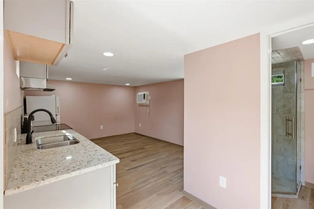 2540 Fm 20 Red Rock TX 78662