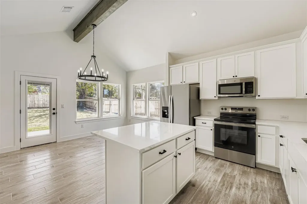 701 E 3rd Street Elgin TX 78621