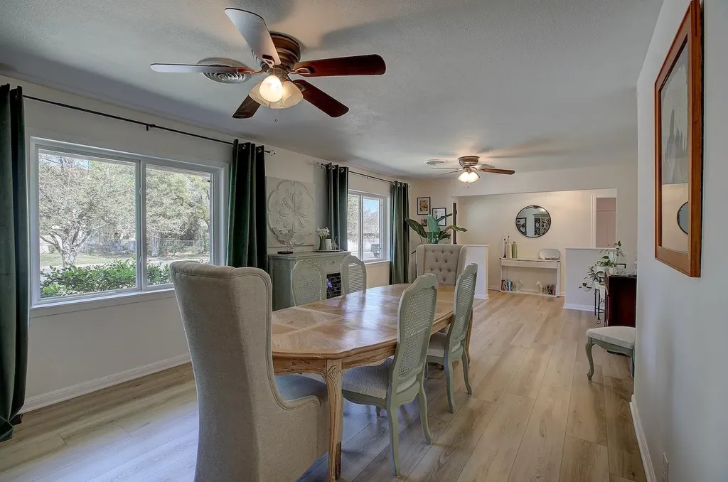 1902 E 18th Street Georgetown TX 78626