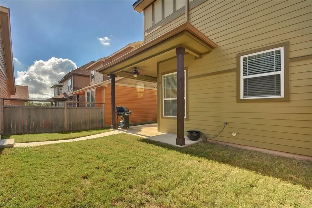 912 Sugaree Avenue Austin TX 78757