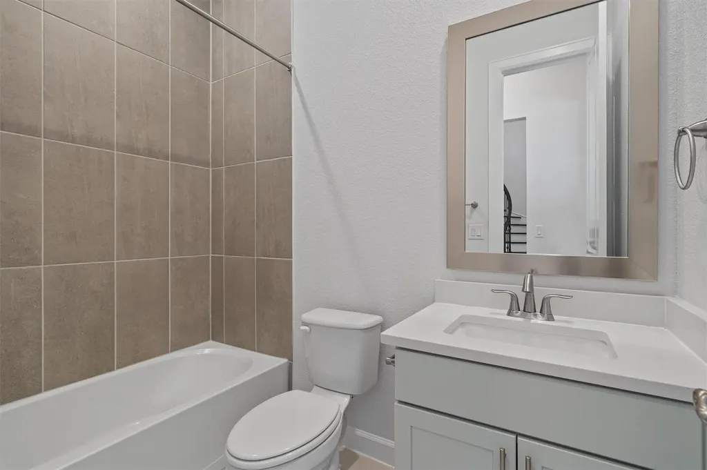 208 Lodestone Lane Austin TX 78738