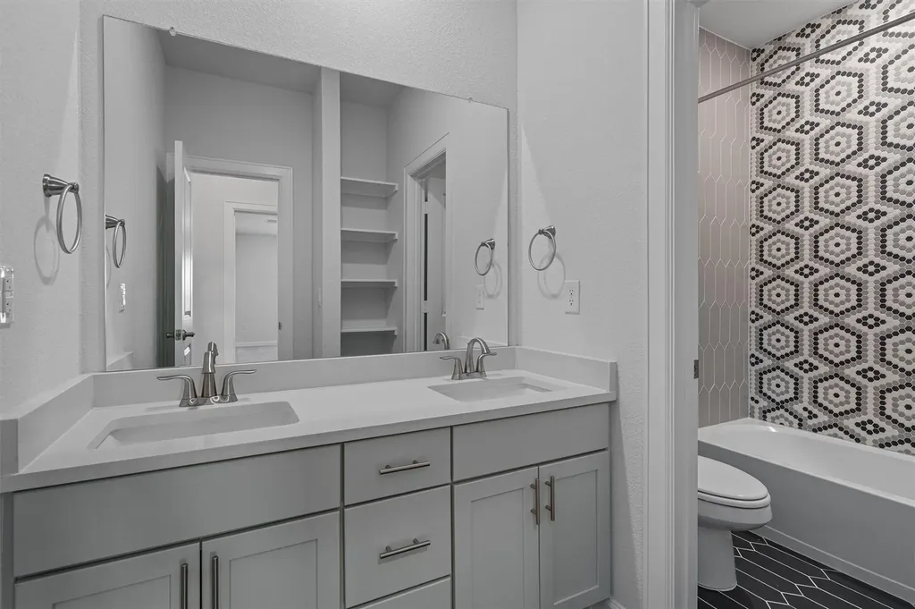208 Lodestone Lane Austin TX 78738