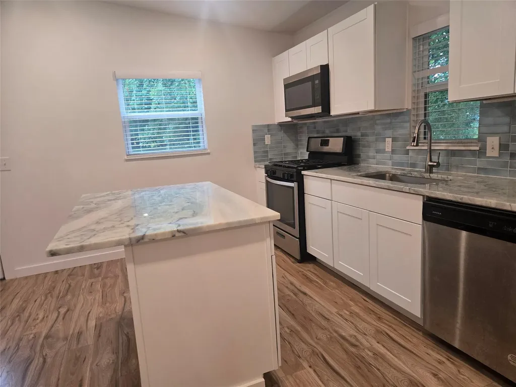 1104 N Hackberry Street Lampasas TX 76550