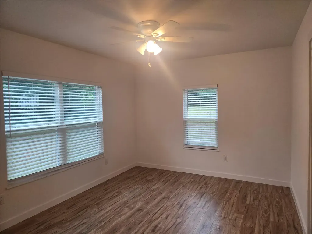 1104 N Hackberry Street Lampasas TX 76550