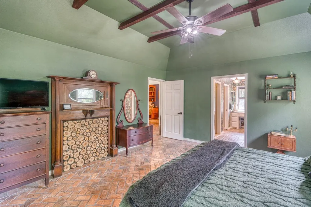 600 Avenida Serena Marble Falls TX 78654