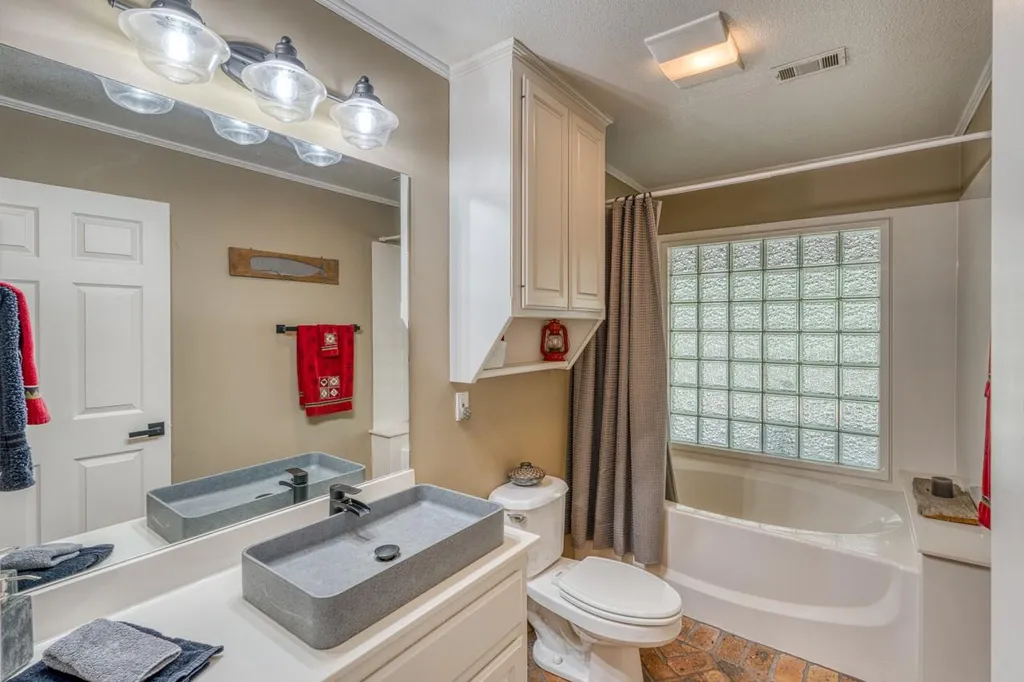 600 Avenida Serena Marble Falls TX 78654