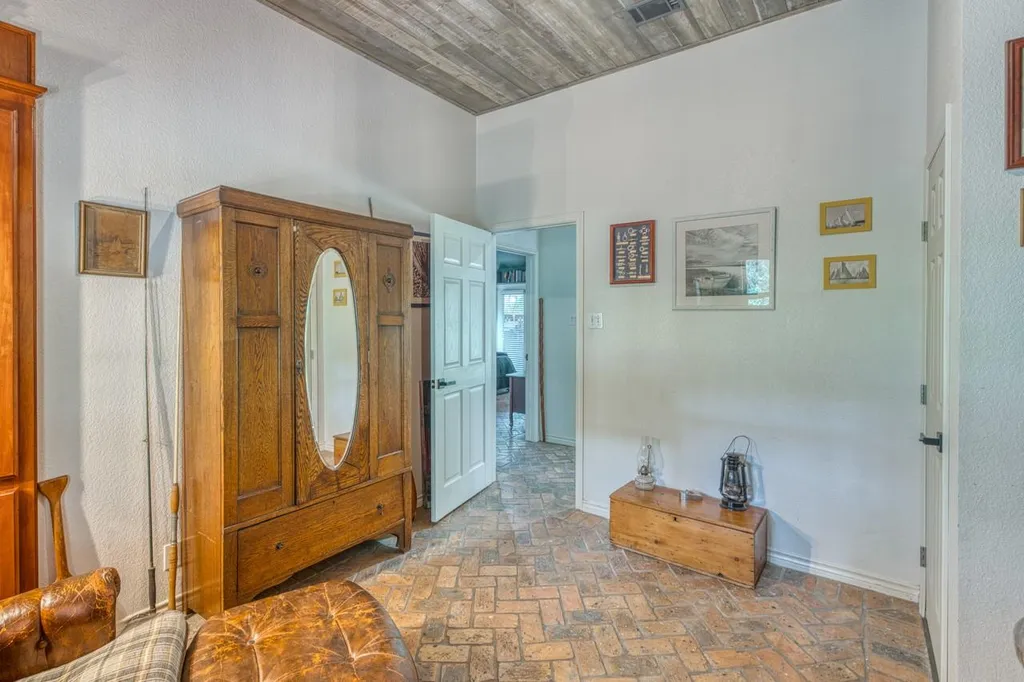 600 Avenida Serena Marble Falls TX 78654