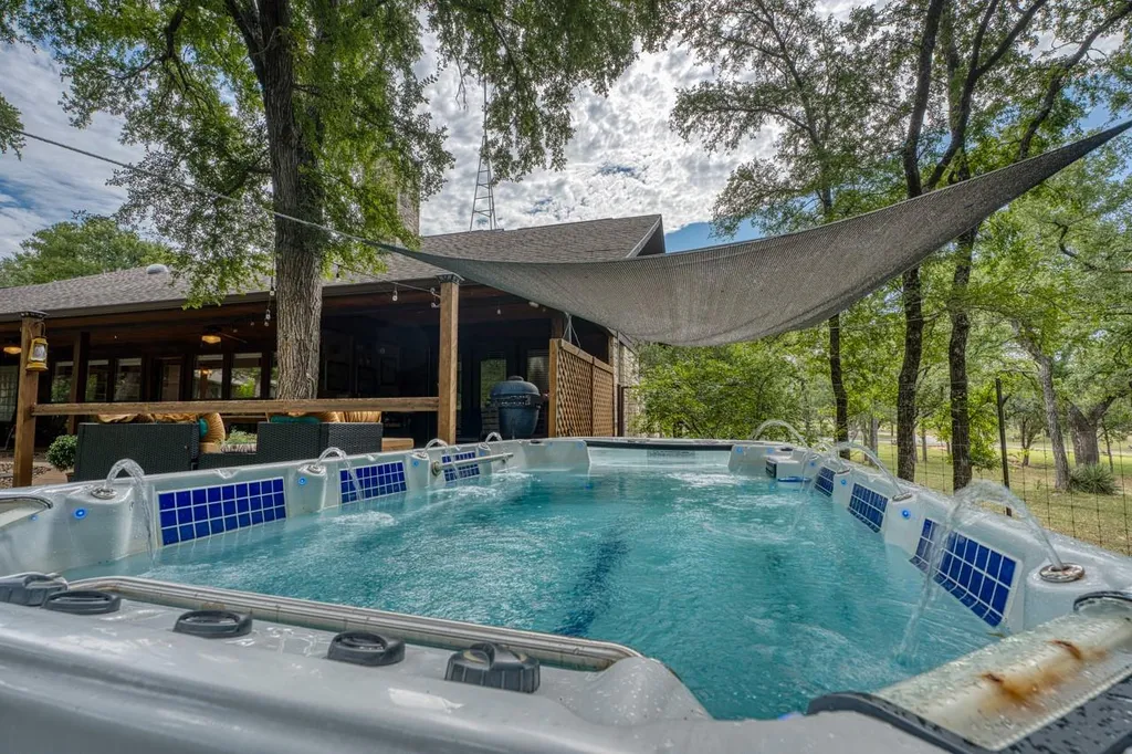 600 Avenida Serena Marble Falls TX 78654