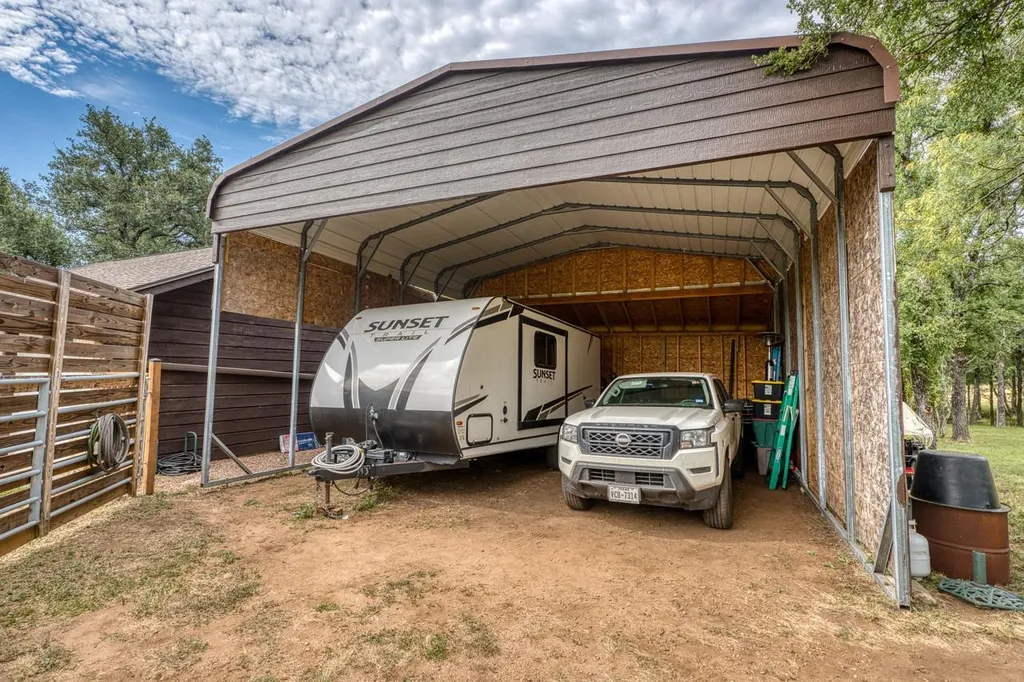 600 Avenida Serena Marble Falls TX 78654