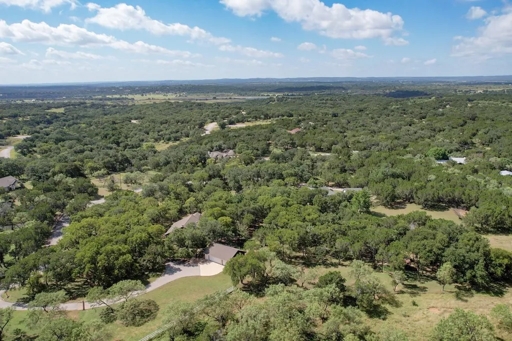 600 Avenida Serena Marble Falls TX 78654
