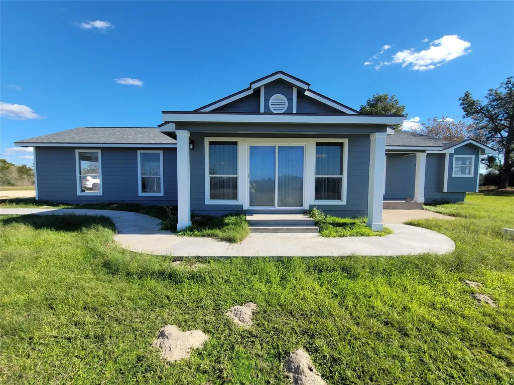 208 Newcastle Drive Red Rock TX 78662