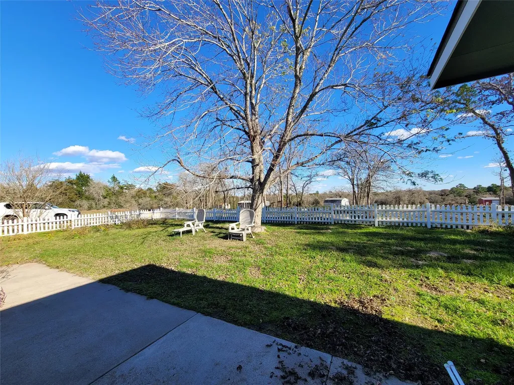 208 Newcastle Drive Red Rock TX 78662