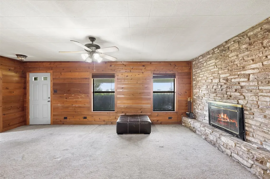 763 Upper Elgin River Road Elgin TX 78621