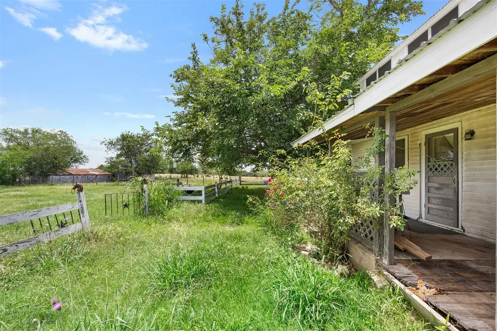 763 Upper Elgin River Road Elgin TX 78621