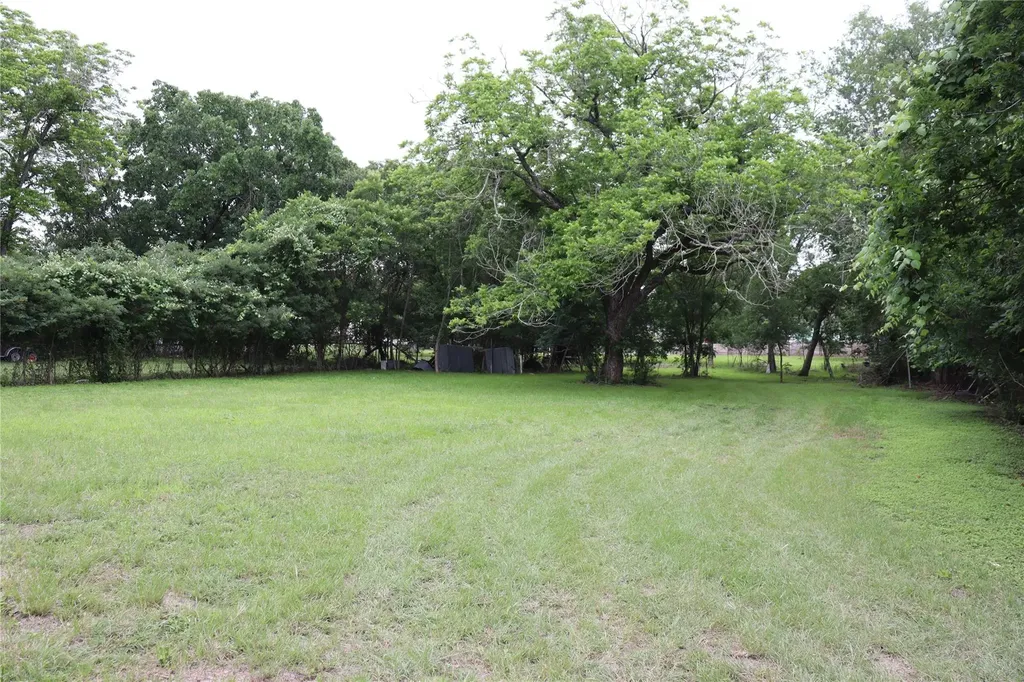 1006 Johnson Street Lockhart TX 78644
