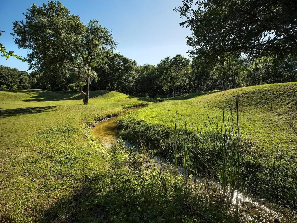 17613 Pepperwood Cove Manor TX 78653