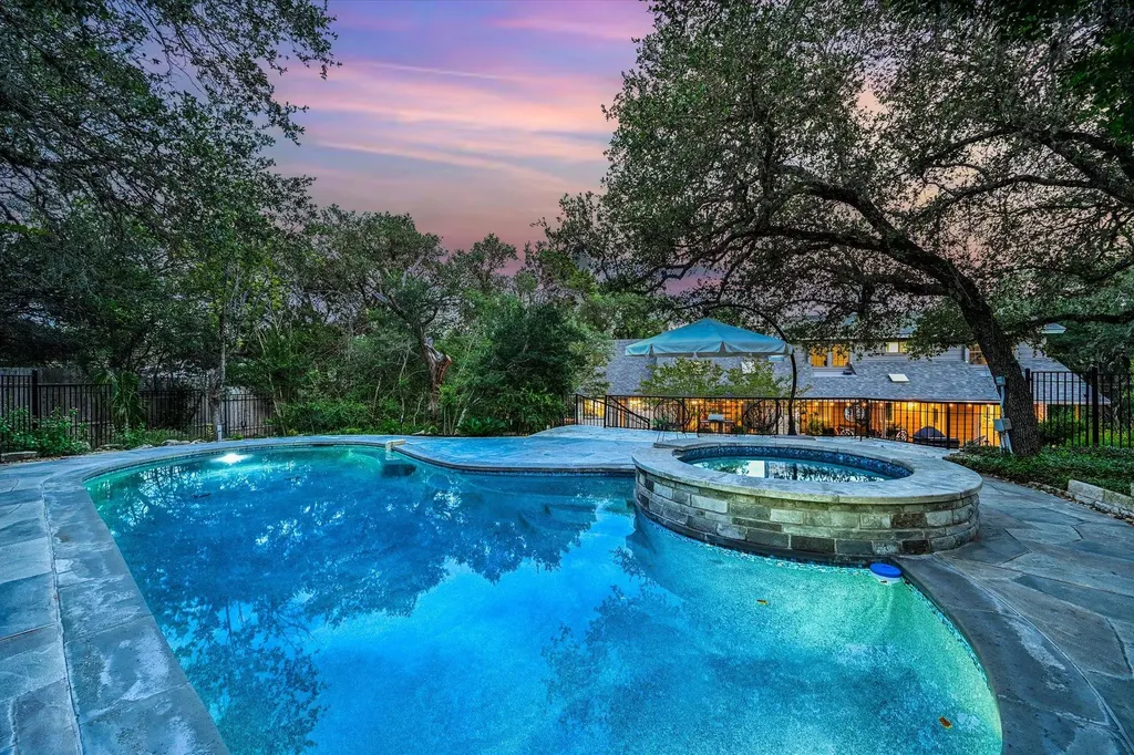 8310 Long Canyon Drive Austin TX 78730