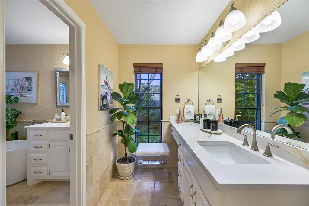 8310 Long Canyon Drive Austin TX 78730