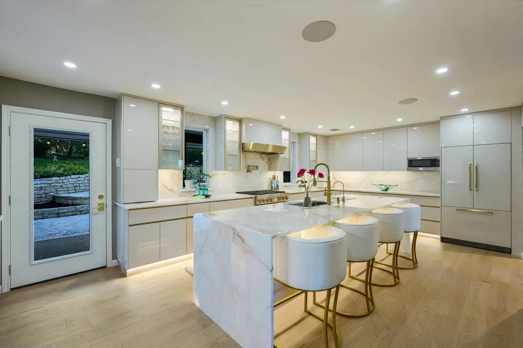8310 Long Canyon Drive Austin TX 78730