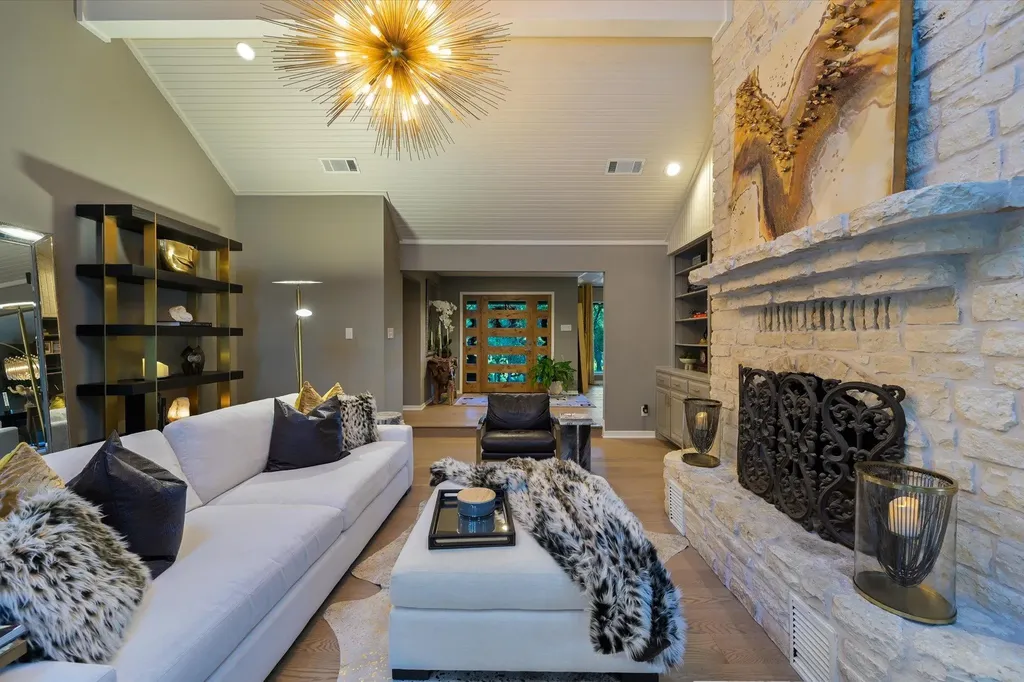 8310 Long Canyon Drive Austin TX 78730