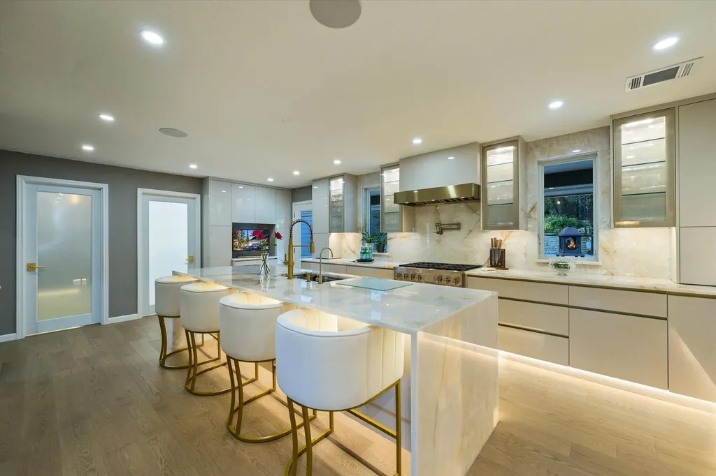 8310 Long Canyon Drive Austin TX 78730