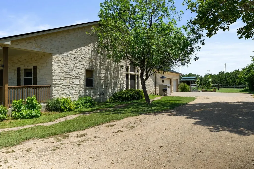 515 Liberty Drive Liberty Hill TX 78642