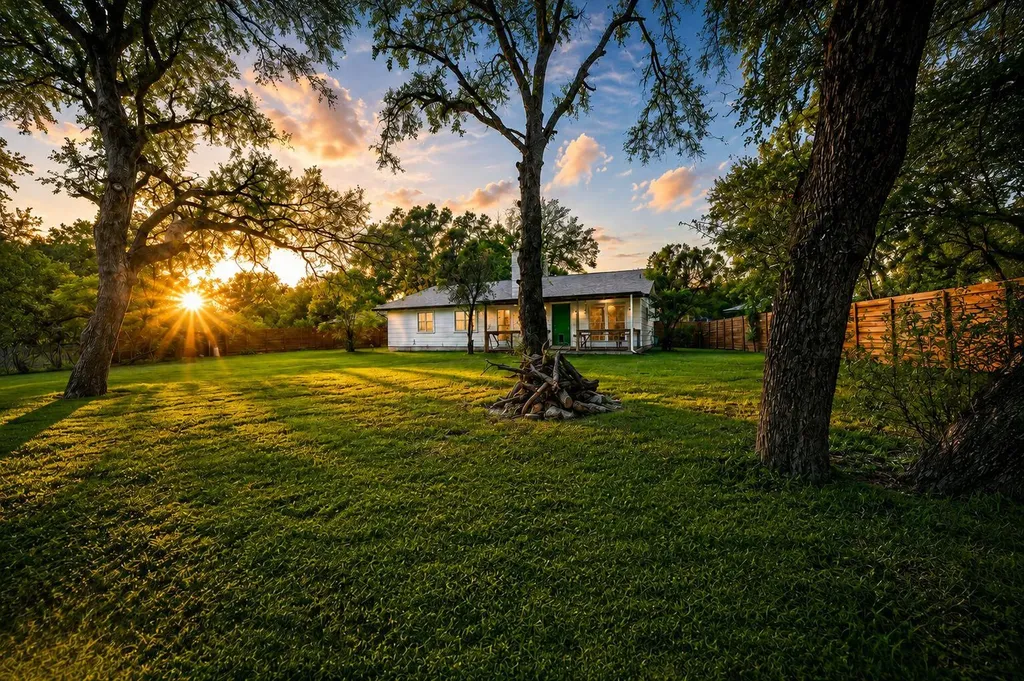 6107 Blarwood Drive Austin TX 78745