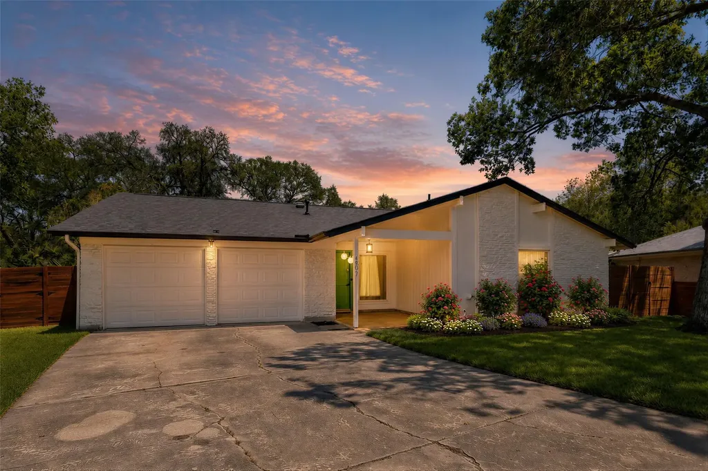 6107 Blarwood Drive Austin TX 78745
