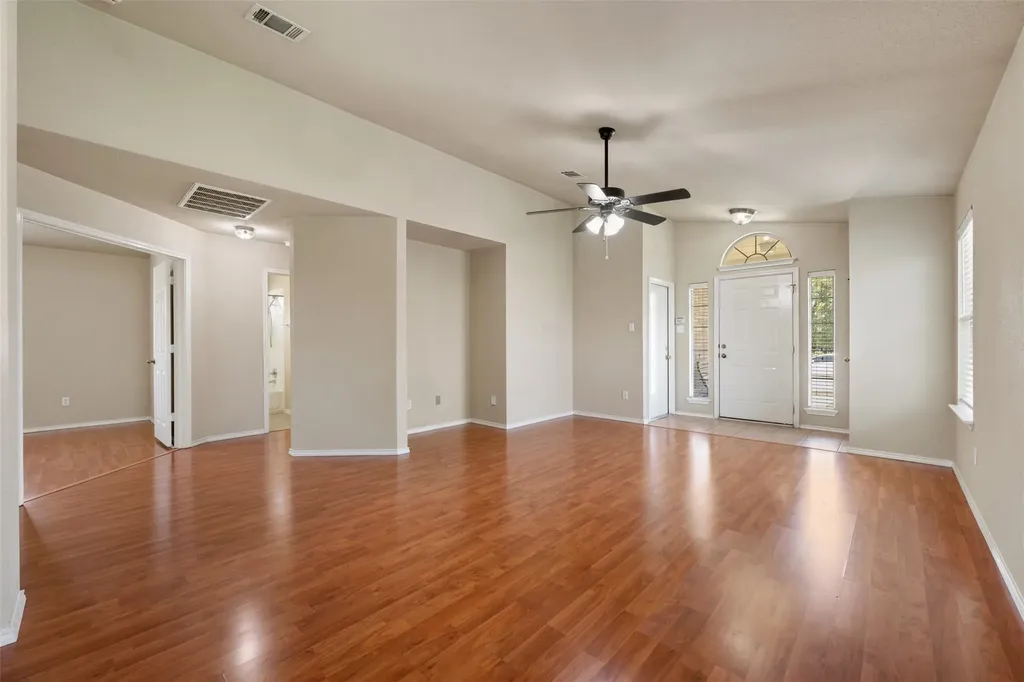 1004 Whitley Drive Leander TX 78641