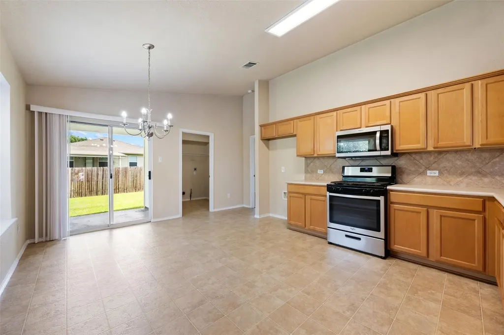 1004 Whitley Drive Leander TX 78641